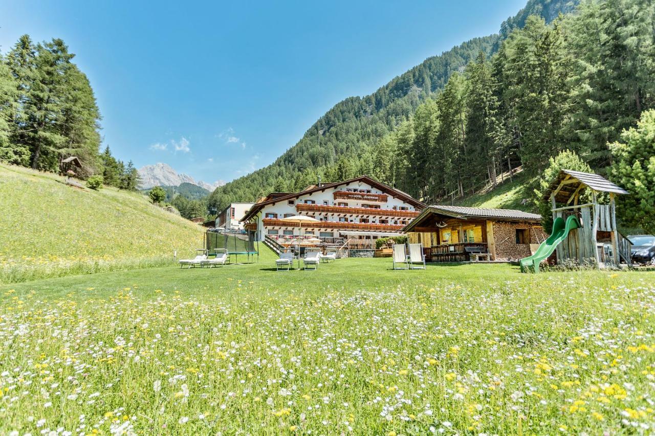 Hotel Jaegerheim 3S Selva di Val Gardena Dış mekan fotoğraf